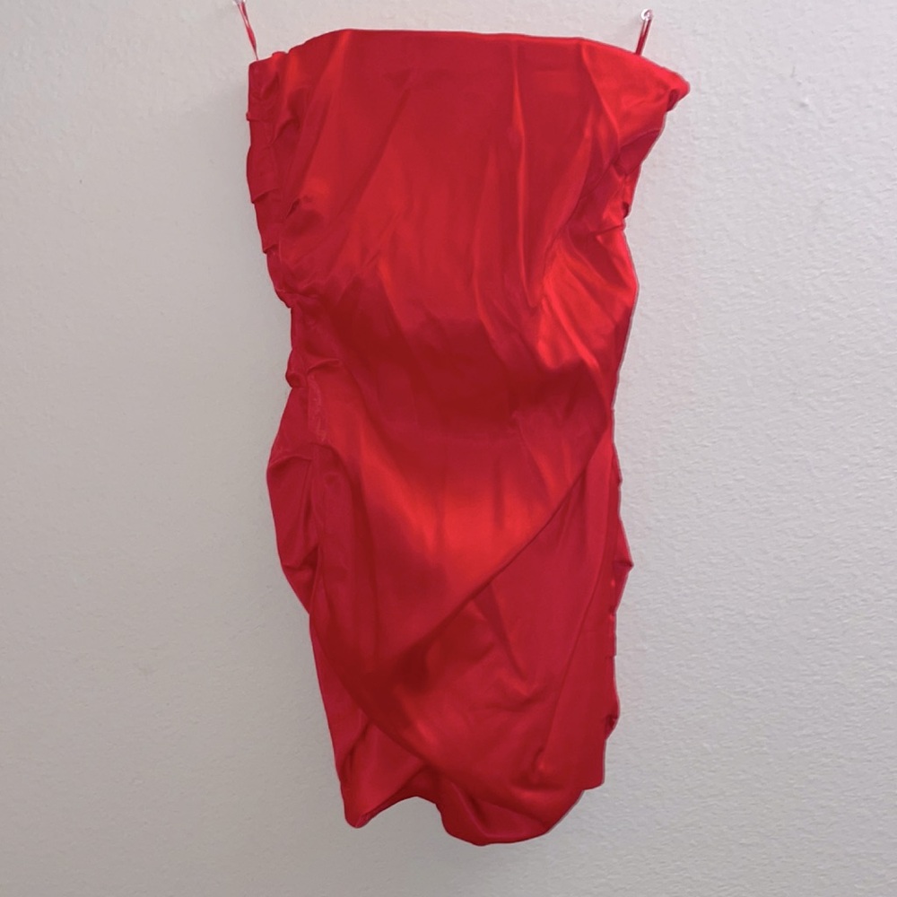 NWOT Zara Red mini strapless dress size M